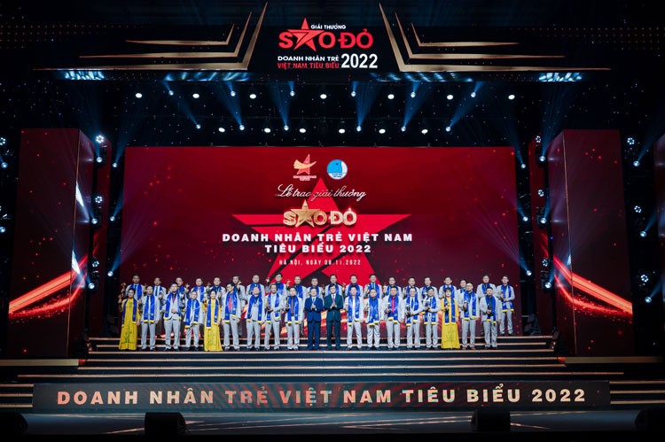 CEO Văn phòng phẩm Hồng Hà - Doanh nhân trẻ Việt Nam tiêu biểu 2022