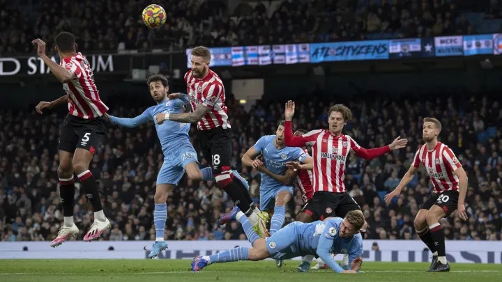 Nhận định bóng đá trận Man City - Brentford vòng 16 Ngoại hạng Anh: Chuyến hành quân khó nhọc