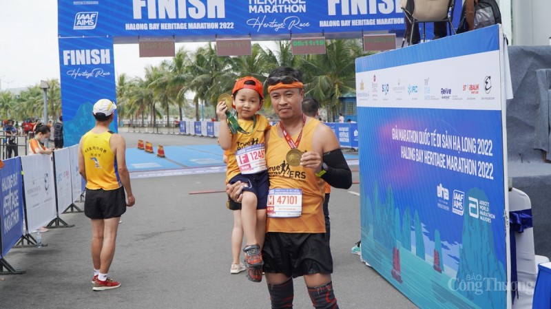 Hơn 5.000 người tham gia giải chạy Halong Bay Heritage Marathon 2022 Hơn 5.000 người tham gia giải chạy Halong Bay Heritage Marathon 2022