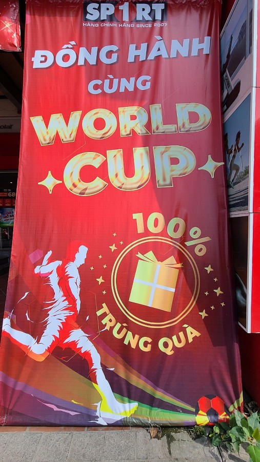 Sôi động thị trường sản phẩm, dịch vụ “ăn theo” mùa World Cup 2022