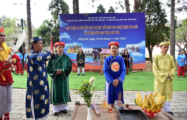 Lễ hội cầu ngư tiếp thêm sức mạnh cho ngư dân bám biển Lễ hội cầu ngư tiếp thêm sức mạnh cho ngư dân bám biển