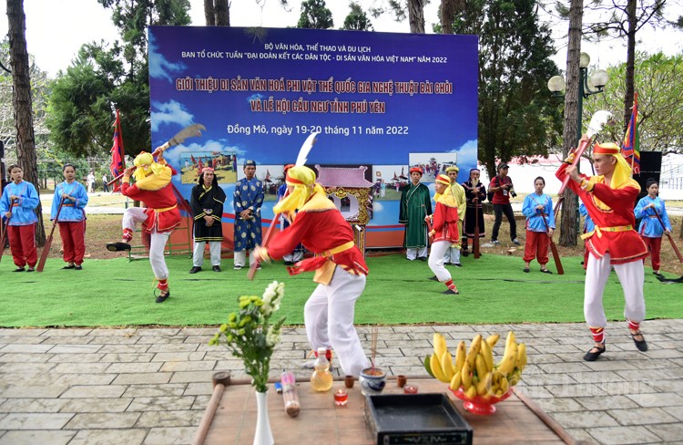 Lễ hội cầu ngư tiếp thêm sức mạnh cho ngư dân bám biển Lễ hội cầu ngư tiếp thêm sức mạnh cho ngư dân bám biển