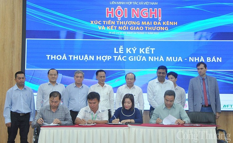 Thúc đẩy xúc tiến thương mại đa kênh và kết nối giao thương cho các hợp tác xã