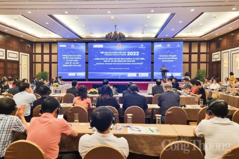 Khai mạc Diễn đàn Tài chính Việt Nam 2022