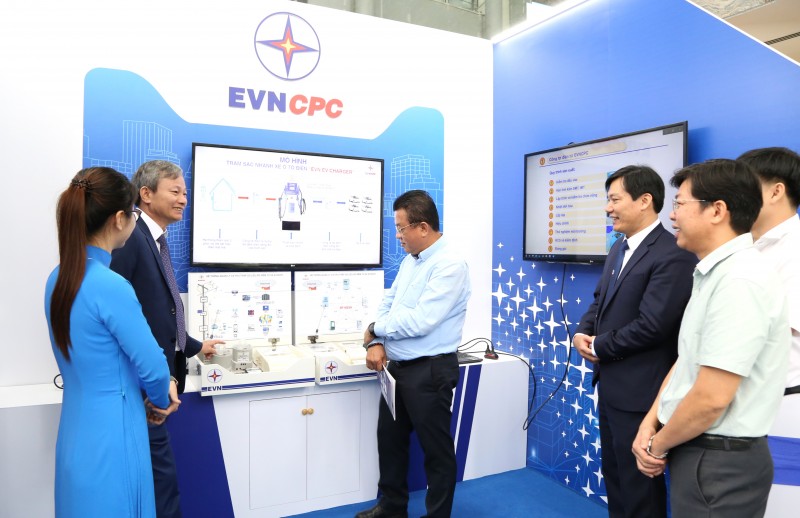 EVNCPC tham gia trưng bày sản phẩm tại Hội nghị Khoa học công nghệ Điện lực năm 2022