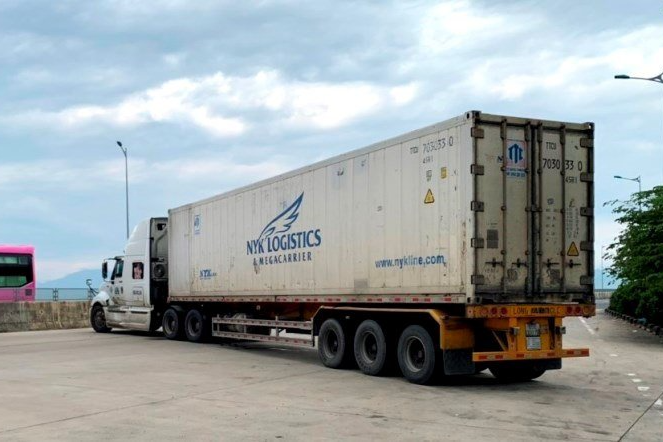 khoi to hinh su lai xe gay roi trat tu cong cong tren cao toc da nang quang ngai