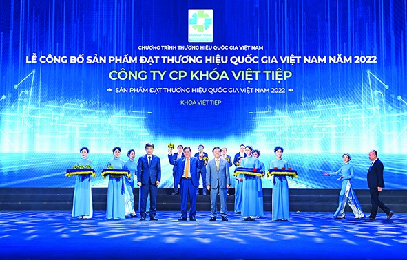 Khóa Việt Tiệp: Đa dạng giải pháp bảo vệ người tiêu dùng