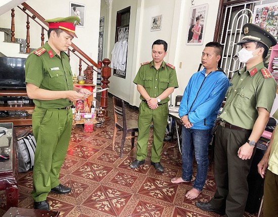 Thừa Thiên Huế: Triệt phá đường dây cá độ bóng đá 30 tỷ đồng