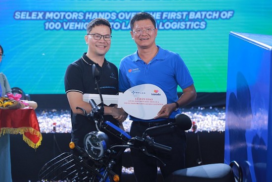 100 xe may dien duoc lazada logistics dua vao hoat dong giao van trong nam 2023
