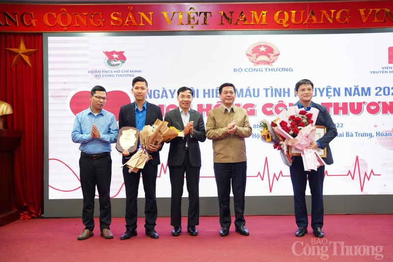 Giọt hồng Công Thương – Ngày hội hiến máu tình nguyện Bộ Công Thương năm 2022