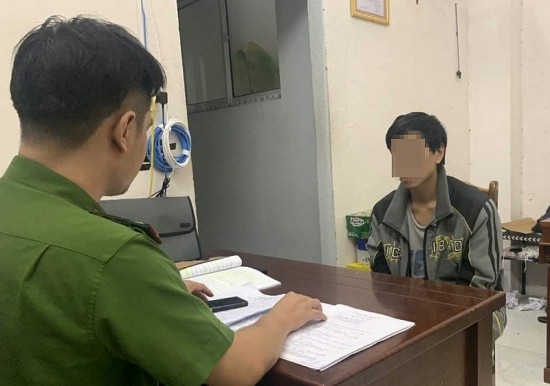 da nang bat doi tuong loi dung gia dinh dang tim con de tong tien