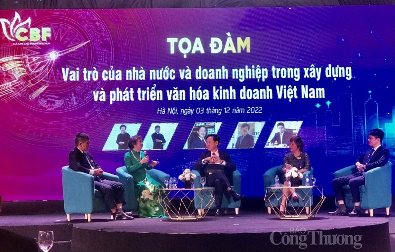 Bộ trưởng Nguyễn Văn Hùng: Mỗi doanh nghiệp cần trở thành những đại sứ quảng bá văn hóa