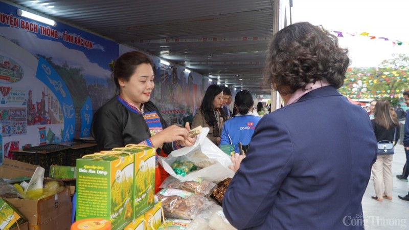 Hải Phòng: Khai mạc Tuần lễ giới thiệu Miến dong và các sản phẩm OCOP, sản phẩm bản địa Bắc Kạn