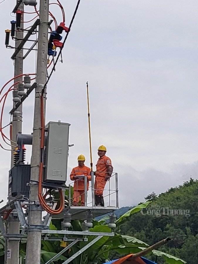 Thanh Hóa: Đưa điện lưới quốc gia về với bà con bản nghèo Xa Mang miền núi Quan Sơn