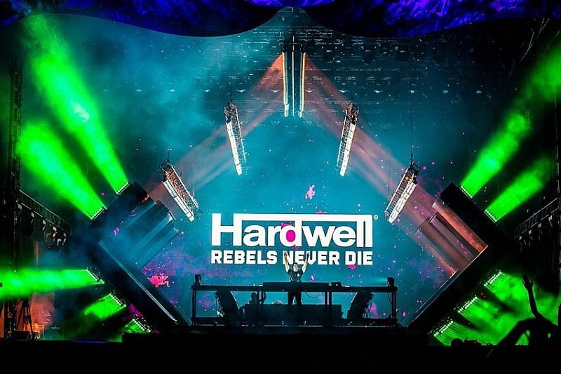 Hardwell sẽ mang sân khấu riêng về Việt Nam.