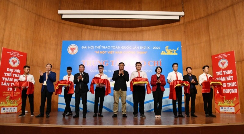 Lễ Cắt băng khai trương Trung tâm báo chí Lễ Cắt băng khai trương Trung tâm báo chí