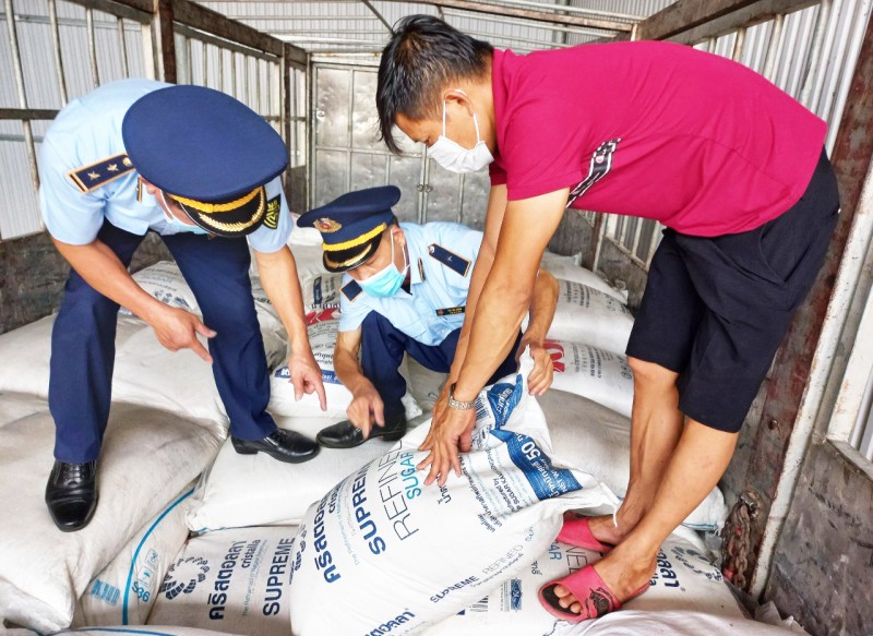 Cục Quản lý thị trường Quảng Trị: Thực hiện cao điểm chống buôn lậu, hàng giả dịp cuối năm