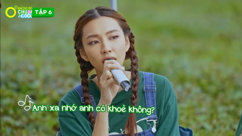 Hoa hậu Thùy Tiên cực chill khi hát 