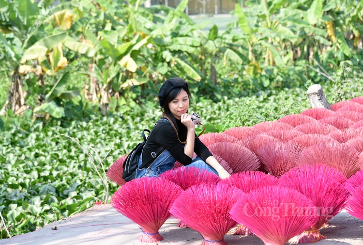 Nhộn nhịp làng hương Quảng Phú Cầu những tháng cuối năm Nhộn nhịp làng hương Quảng Phú Cầu những tháng cuối năm