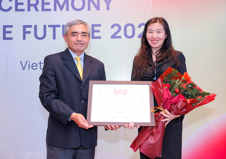 huawei viet nam nhan bang khen tu hoi truyen thong so