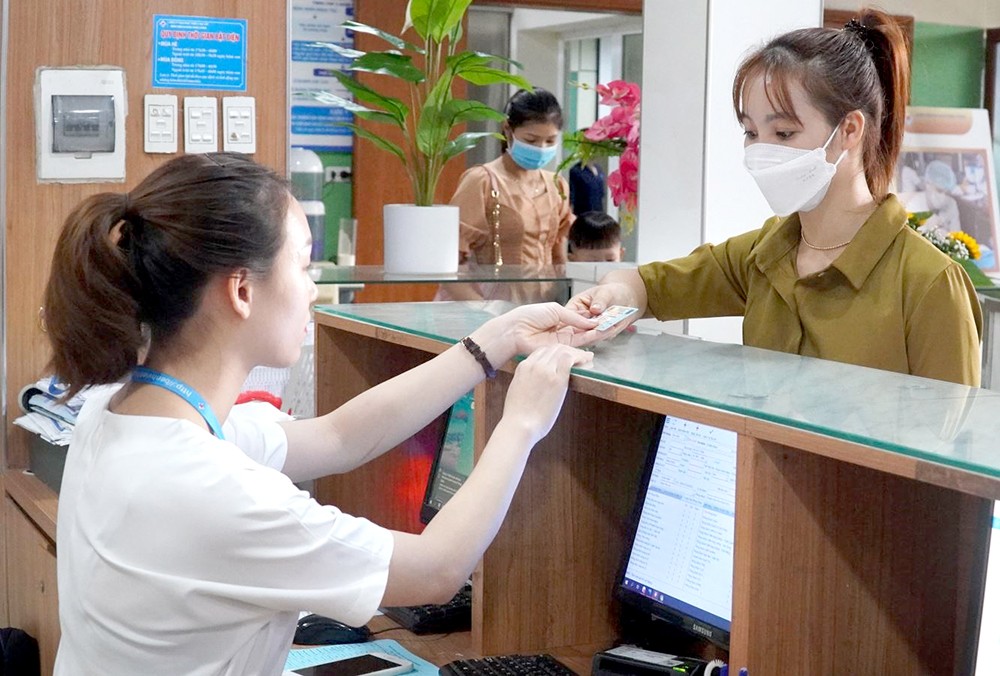 Phú Thọ: Đẩy mạnh khám, chữa bệnh bảo hiểm y tế bằng căn cước công dân gắn chip