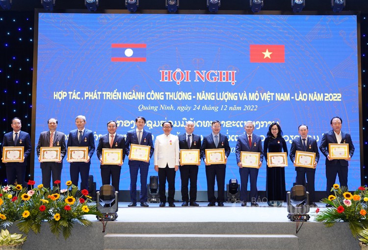 Hội nghị hợp tác phát triển ngành Công Thương- Năng lượng và Mỏ Việt Nam - Lào 2022