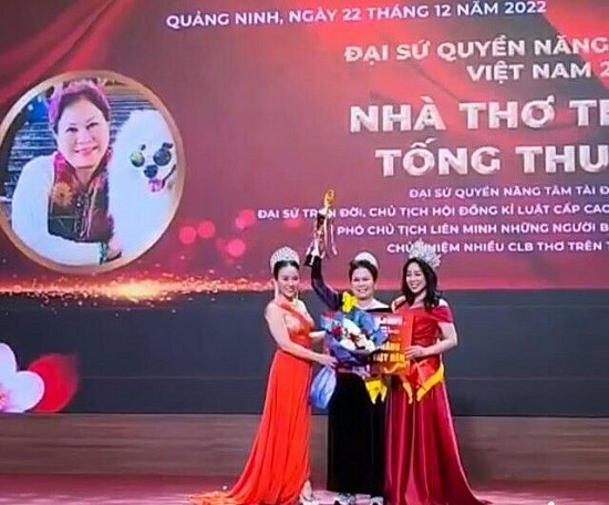 Sở Văn hóa và thể thao tỉnh Quảng Ninh nói gì về vụ "nhà thơ thế giới"?