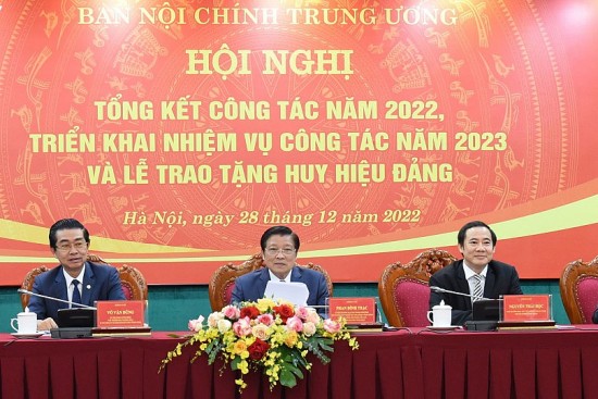 Ban Nội Chính Trung ương: Khẩn trương phân loại xử lý các đối tượng liên quan vụ án Việt Á