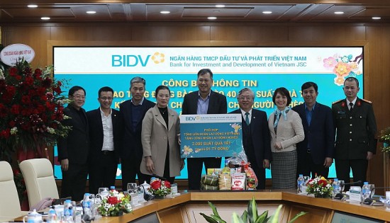 40.000 suất quà Tết trị giá 20 tỷ được BIDV dành tặng đồng bào nghèo