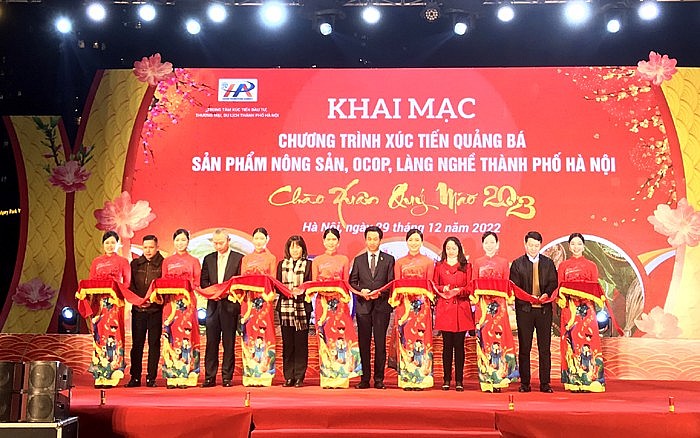 100 gian hàng tham gia xúc tiến, quảng bá sản phẩm nông sản