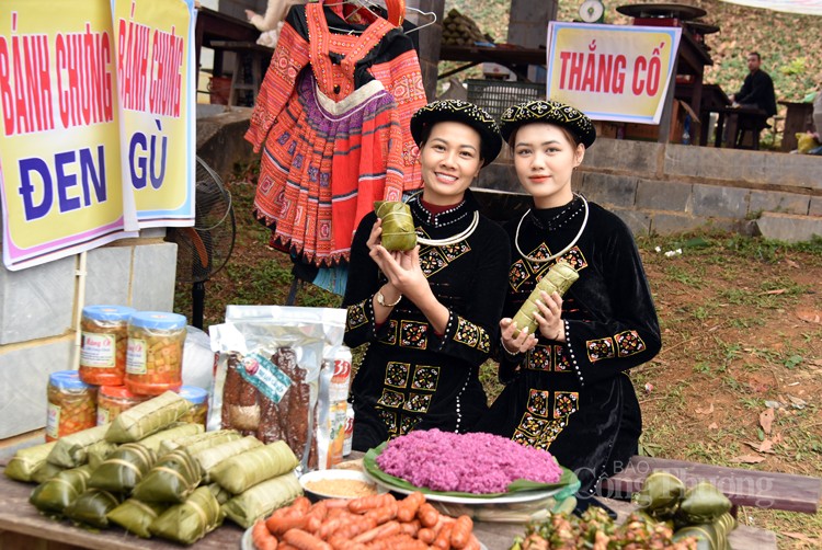 Trải nghiệm Chợ phiên vùng cao ngày Tết tại Làng Văn hóa Trải nghiệm Chợ phiên vùng cao ngày Tết tại Làng Văn hóa