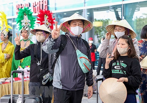 Đà Nẵng đón chuyến bay và hành khách đầu tiên trong Năm mới 2023