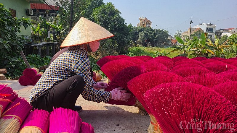 Làng hương Quảng Phú Cầu hối hả vào vụ Tết Nguyên đán 2023