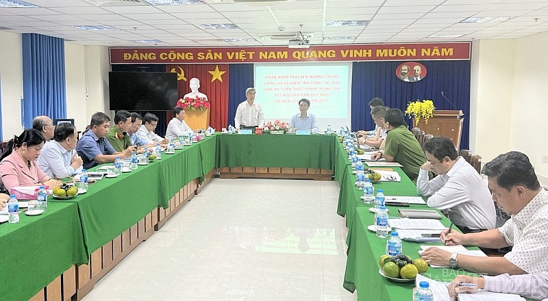 Đoàn kiểm tra liên ngành Trung ương về an toàn thực phẩm làm việc tại Tiền Giang