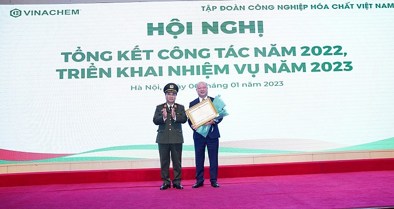 Tập đoàn Hóa chất Việt Nam: Doanh thu và lợi nhuận cao kỷ lục từ khi thành lập