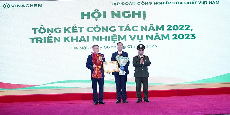 Tập đoàn Hóa chất Việt Nam: Doanh thu và lợi nhuận cao kỷ lục từ khi thành lập