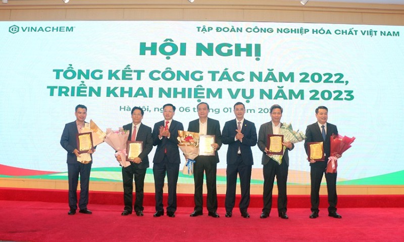 Tập đoàn Hóa chất Việt Nam: Doanh thu và lợi nhuận cao kỷ lục từ khi thành lập