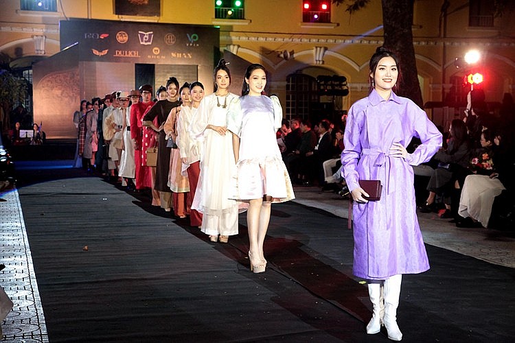 Hà Nội: “Kế vãng khai lai” kể chuyện cổ phục Việt Nam