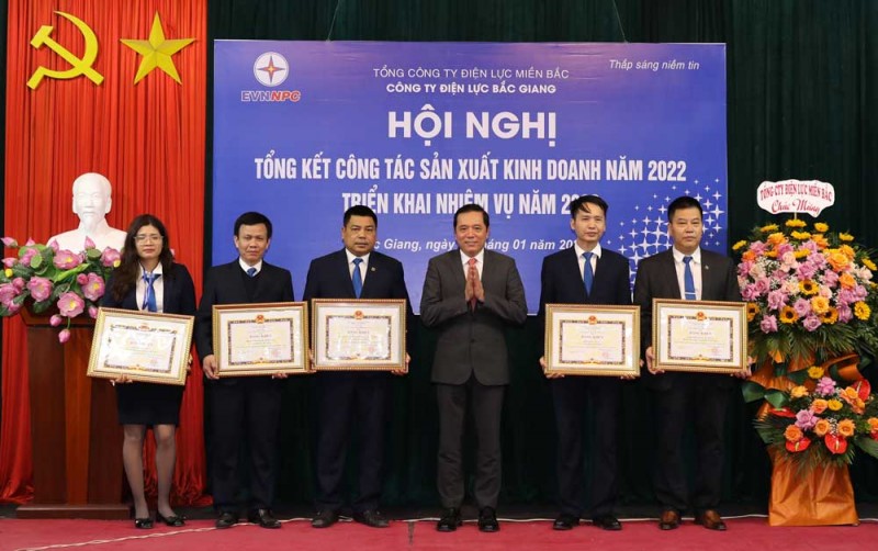 Công ty Điện lực Bắc Giang: Đặt mục tiêu hoàn thành chuyển đổi số trong năm 2023