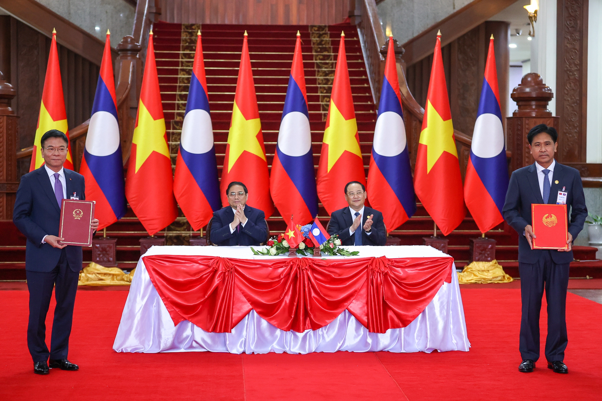 Dành ưu tiên cao nhất cho việc củng cố, vun đắp qua hệ Việt Nam-Lào - Ảnh 5.
