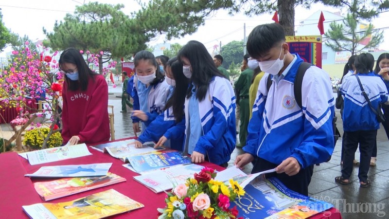 Công chúng bạn đọc đã có cái nhìn toàn cảnh, đa chiều về những nỗ lực của toàn Đảng, quân và dân ta vượt qua khó khăn, thách thức qua các ấn phẩm báo chí.