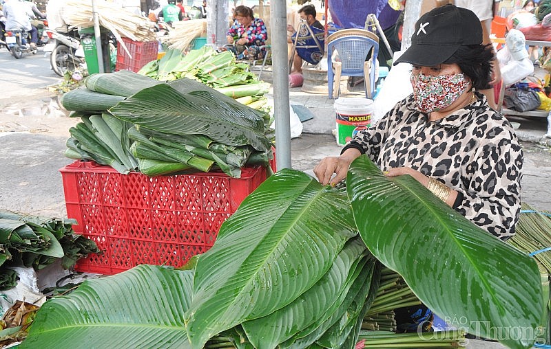 Chợ lá dong phiên duy nhất trong năm ở TP. Hồ Chí Minh có gì đặc biệt?