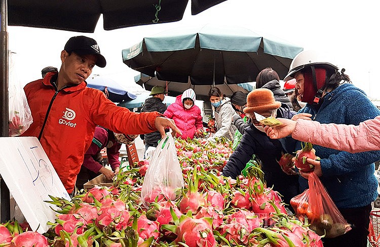 Thanh long được niêm yết giá 45.000 đồng/kg