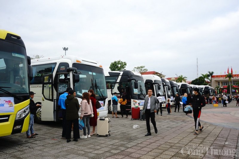 Đà Nẵng: Người lao động về quê đón Tết sum vầy trên chuyến xe công đoàn