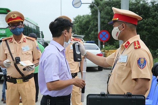 Mùng 2 Tết Quý Mão, cảnh sát lập biên bản 646 lái xe vi phạm nồng độ cồn