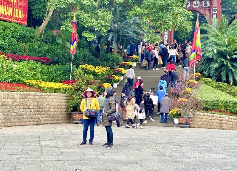 Độc đáo Lễ Tế nữ quan ngày 