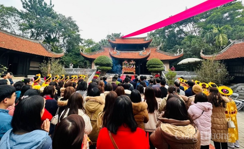 Độc đáo Lễ Tế nữ quan ngày 