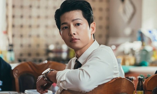 Cộng đồng mạng xã hội bất ngờ trước thông tin Song Joong Ki kết hôn lần hai