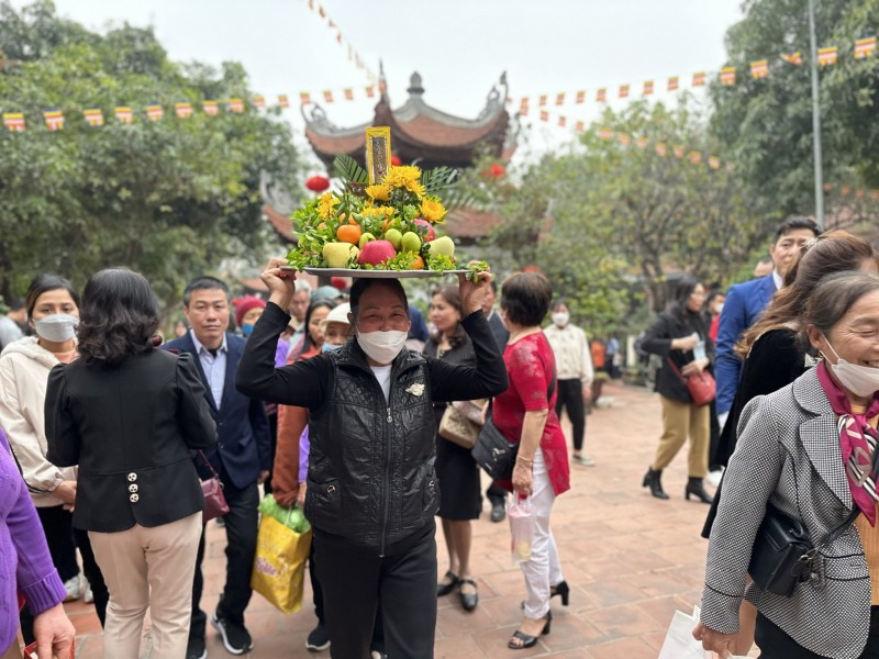 Du khách thập phương đổ dồn về Kinh Bắc trẩy Hội Lim Du khách thập phương đổ dồn về Kinh Bắc trẩy Hội Lim