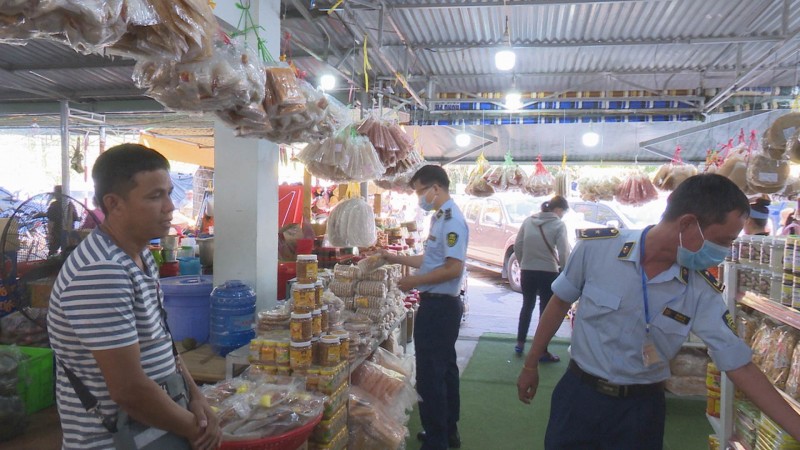 Tây Ninh: Thắt chặt kiểm soát thị trường, không để du khách bị “chặt chém”